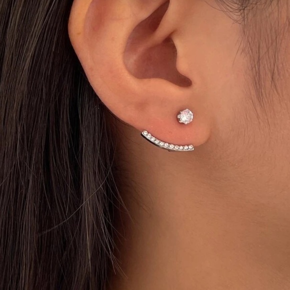 Jewelry - Chic Silver Crystal Curve Earrings